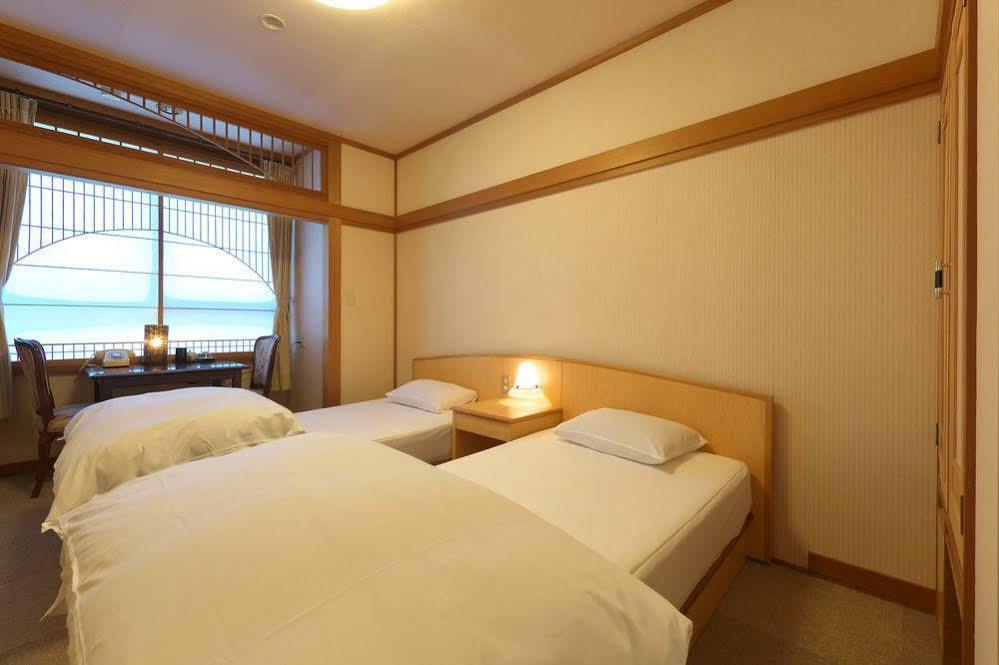 Hotel Gurabatei Awara Esterno foto